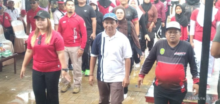 Senam Jantung Sehat dan Zumba Party Meriahkan Desa Manunggal Jaya, Dispora Kukar Dorong Gaya Hidup Sehat