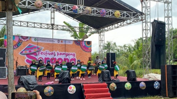 Festival Kampoeng Seraong Meriahkan Hari Jadi ke-19 Desa Jembayan Tengah