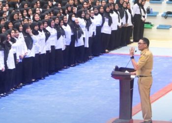 Serahkan SK PPPK, Andi Harun Sampaikan Tiga Pesan: Disiplin, Murah Senyum, dan Jangan Banyak Gaya