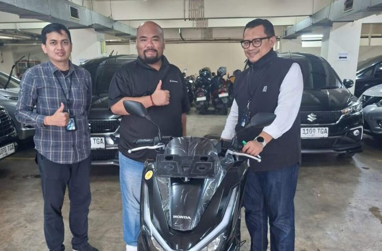 Apresiasi Loyalitas Korporasi, BRI Branch Office Kalimalang Region 6/Jakarta 1 Serahkan Hadiah Eksklusif kepada Nasabah Qlola PT. Ardhya Bumi Persada