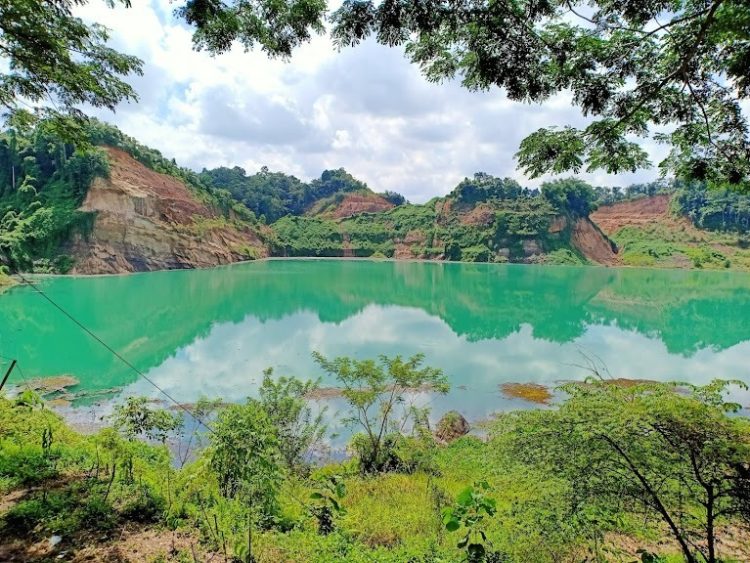 Desa Purwajaya Bidik Status Wisata Dunia Lewat Keindahan Danau Biru dan Fosil Purba