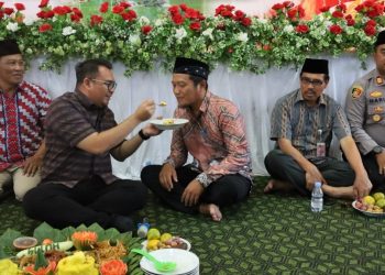 Desa Sumber Sari Rayakan HUT ke-14, Bupati Kukar Janji Perbaikan Jalan Jadi “Kado” Istimewa