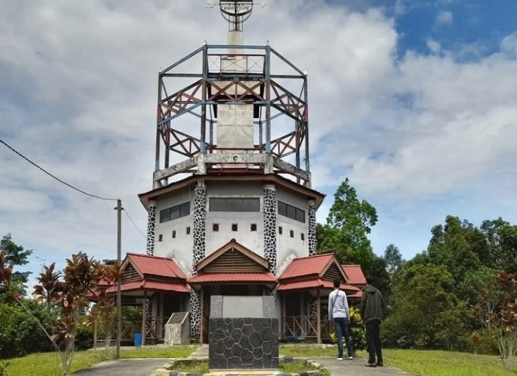 Tugu Khatulistiwa Santan Ulu Siap Disulap Jadi Destinasi Wisata dan Pusat Kuliner