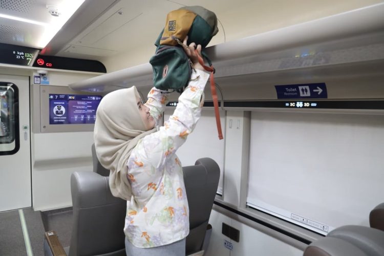 KAI Daop 2 Bandung Ingatkan Pelanggan untuk Perhatikan Barang Bawaan Saat Bepergian dengan Kereta Api, Berikut Aturannya