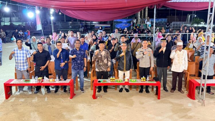 Pemkab Kutim Salurkan Sertifikat Bedah Rumah kepada 36 Warga Desa Teluk Pandan