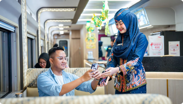KAI Services Dorong LayanAan Ramah Lingkungan Lewat Electronic Bill di Kuliner Kereta