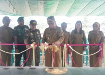 Peresmian Kios Pasar dan Posyandu 6 SPM Dorong Penguatan Ekonomi dan Layanan Dasar di Wahau Baru
