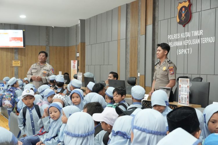 Edukasi Interaktif, Satlantas Kutim Kenalkan Keselamatan Lalu Lintas ke Anak Usia Dini