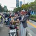 Warga Madura Samarinda Bagikan 3.200 Takjil dan Ribuan Sate di Dua Simpang Kota, Libatkan Pedagang Lokal