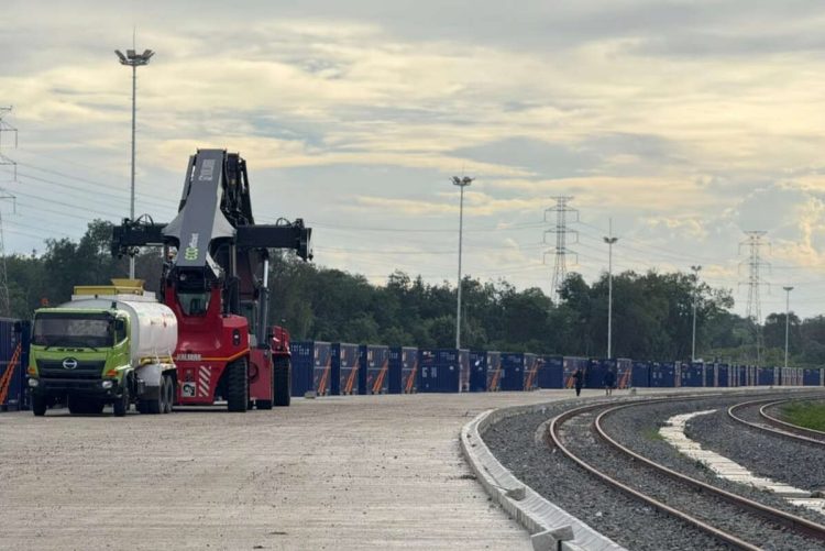 KAI Logistik Operasikan Container Yard 2 Merapi Perkuat Distribusi Energi