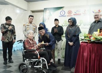 Buka Puasa Penuh Makna, Wawali Samarinda Apresiasi Kepedulian Donatur untuk Anak Yatim, Marbot, dan Petugas Kebersihan