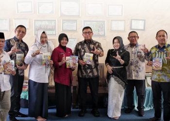 Tinjau Langsung Ujian SD, Wawali Samarinda Pastikan Pelaksanaan TKA Berjalan Tertib