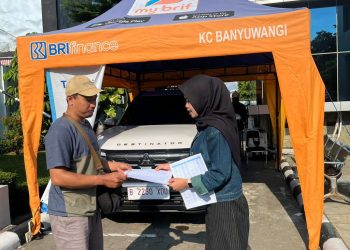 Peringati Hari Kartini, Frontliner BRI Branch Office Rawamangun Tampil Anggun Berkebaya