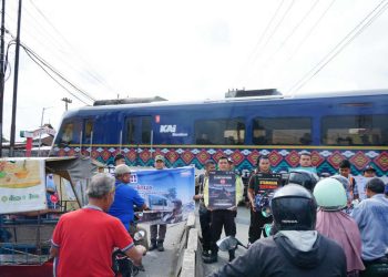 Frontliner BRI Krekot Kenakan Busana Nasional di Hari Kartini