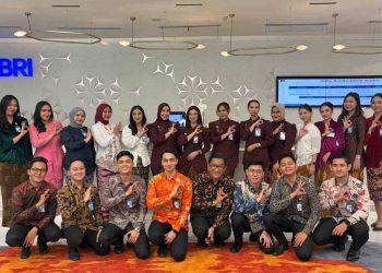 Kompak dan Anggun, Frontliner BRI Branch Office Jatinegara Kenakan Pakaian Nasional di Hari Kartini