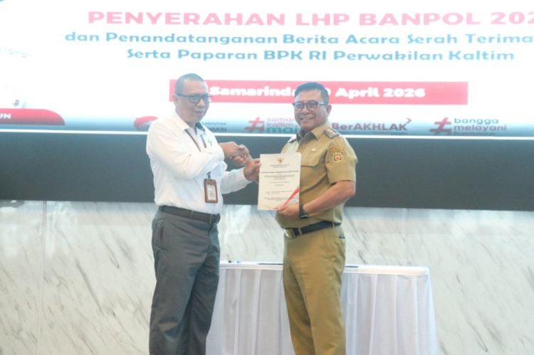 Wawali Samarinda Saksikan Penyerahan LHP Bantuan Parpol, Perkuat Transparansi Keuangan