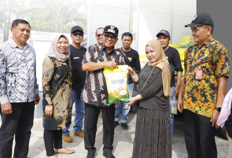 Wawali Samarinda Tinjau Gerakan Pangan Murah, Perkuat Upaya Pengendalian Inflasi