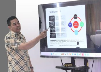 Jadi Pengajar di Untag Samarinda, Andi Harun Bahas Peran Hukum dalam Pembangunan Daerah