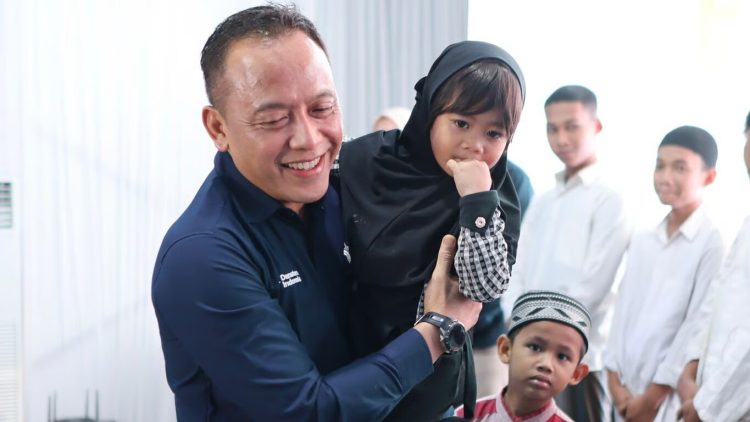 YBM BRI RO Jakarta 1 Bekali Awardee Bright Scholarship Pelatihan Water Rescue