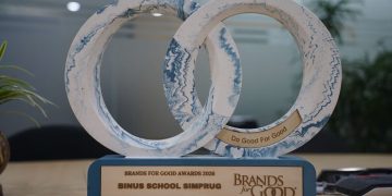 BINUS SCHOOL Simprug Raih Champion Brands for Good Award