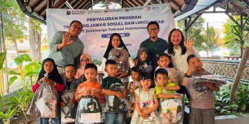 PT Jasamarga Tollroad Maintenance Salurkan Bantuan Peralatan Sekolah Sambut HUT ke-38