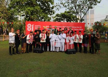 Tim Pengibar Bendera dan Petugas Upacara BRI Region 6 Tampil Penuh Dedikasi