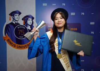 Wisuda ke-75 BINUS University Rachel Evangeline Tumbuh dalam Ekosistem BINUS Bandung
