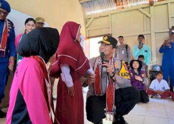 Kapolda NTT Resmikan MI Al-Hidayah, Hadirkan Ruang Belajar Layak Anak Pulau Kukusan