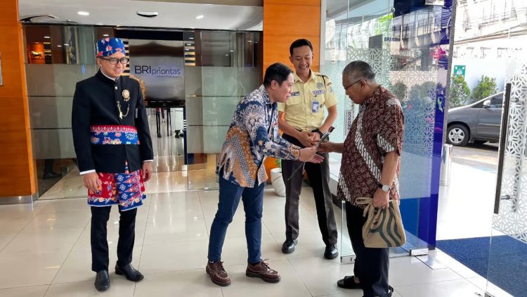 Rayakan Hari Pelanggan Nasional, BRI BO Rawamangun Hadirkan Kehangatan Bernuansa Budaya Nusantara
