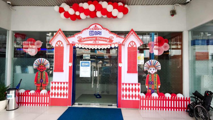 UMKM Binaan BRI Region 6 Antusias Ramaikan Festival Semarak Merah Putih di Pasar Malaka Rorotan