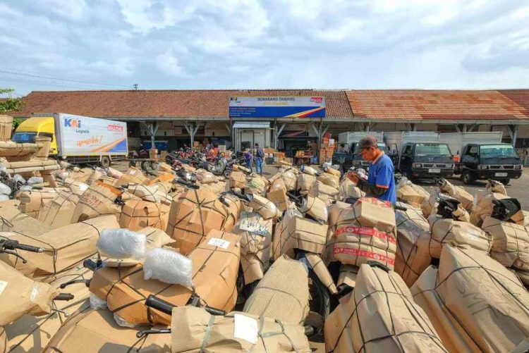 KAI Logistik Distribusikan 122 Ribu Unit Sepeda Motor hingga Triwulan III 2026