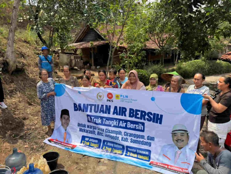 PLN Indonesia Power Hadirkan Air Bersih bagi Masyarakat Desa Ciranggem Kecamatan Jatigede