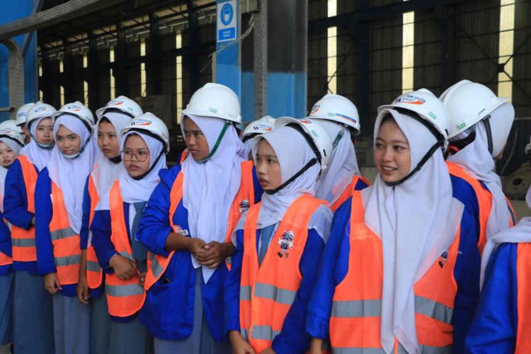 Waskita Beton Precast Dorong Perempuan Berkarya di Konstruksi melalui Girls on Site