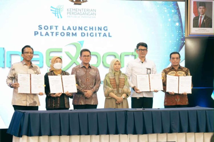 PTPN Group Salurkan Tali Kasih kepada Keluarga Jurnalis Korban Tragedi Selat Sunda